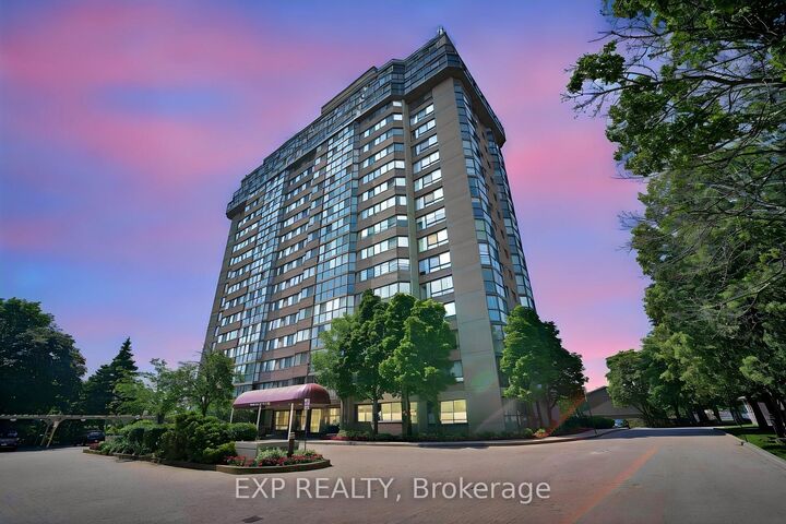 880 Dundas Street W 307 — photo 1