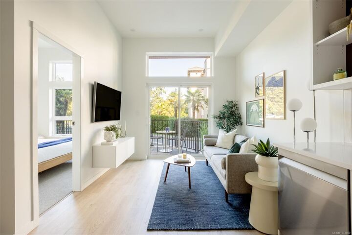 Property Photo:  1075 Tillicum Rd #506  BC V9A 2A4 