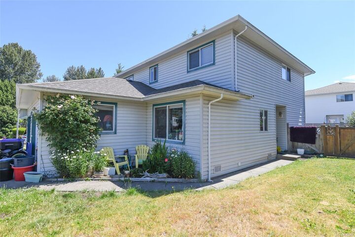 Property Photo: 2256 1st St #B BC V9N 8X8