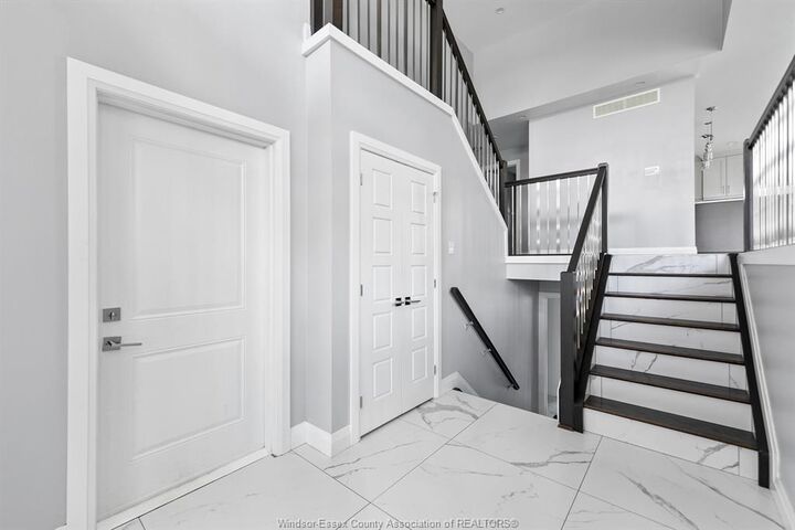 Property Photo: 7370 Garnet Crescent ON N0R 1J0
