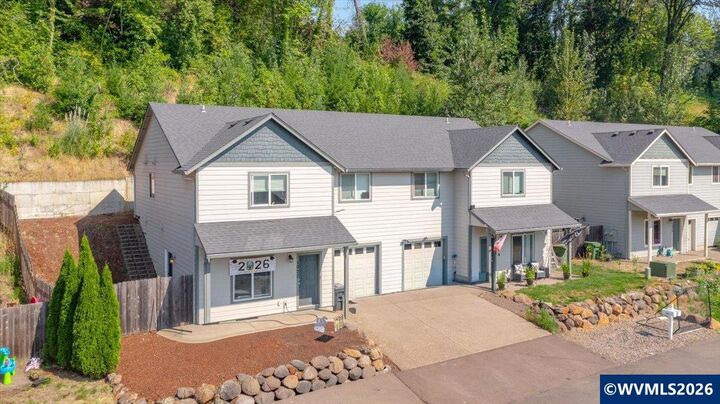 Property Photo: 1027-1029 Arthur Wy NW OR 97304