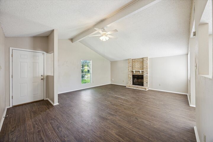 Property Photo: 11104 Applewood Drive TX 78758