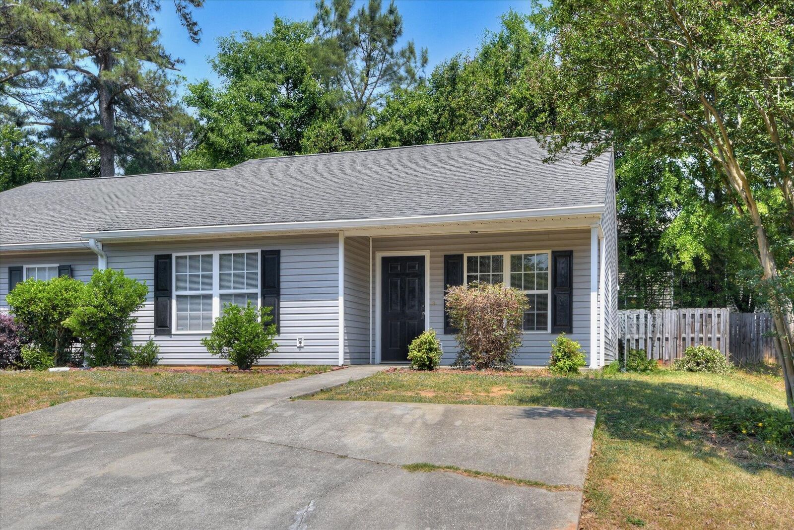 Property Photo:  118 Charleston Row Boulevard  SC 29803 