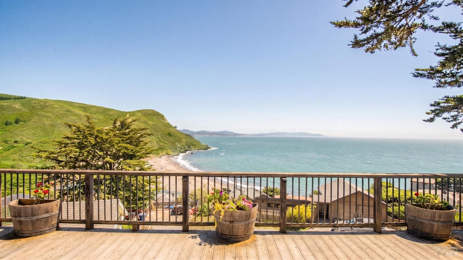 Property Photo: 120 Sunset Way CA 94965