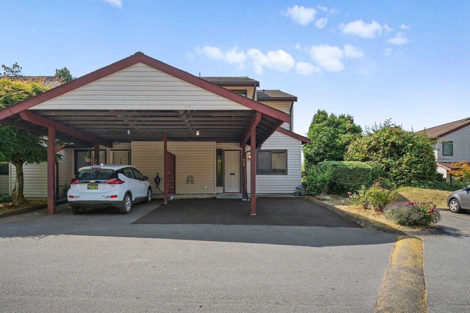 Property Photo:  13880 74 Avenue 75  BC V3W 7E6 