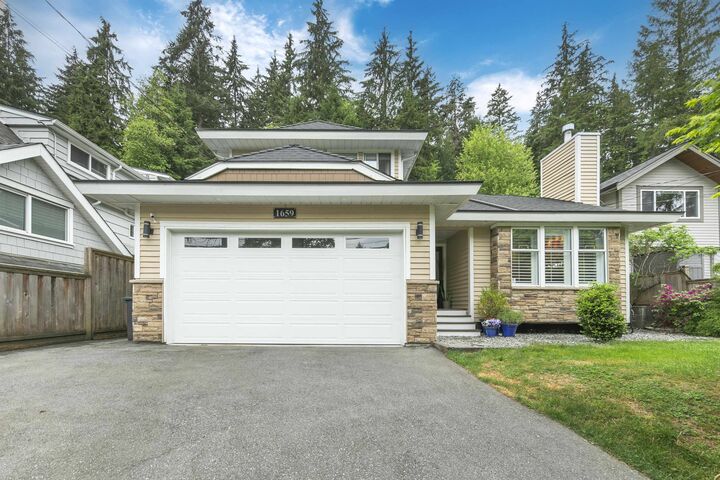 1659 Deep Cove Road — photo 1