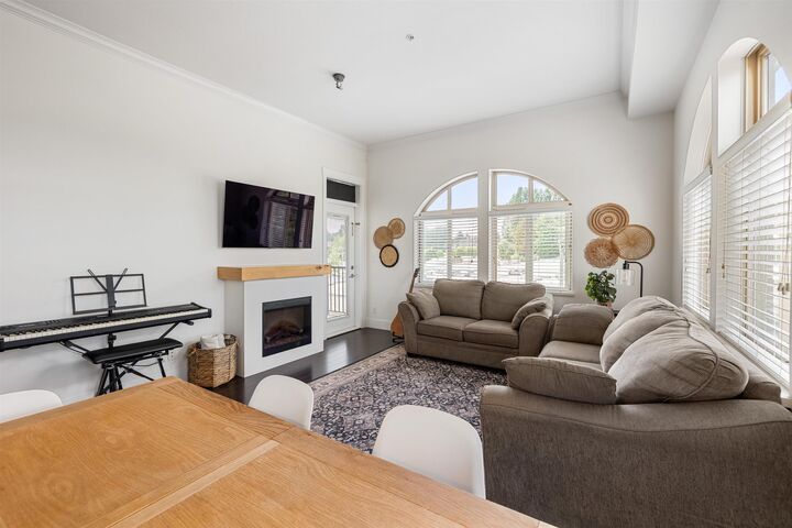 Property Photo:  2632 Pauline Street 404  BC V2S 0C9 