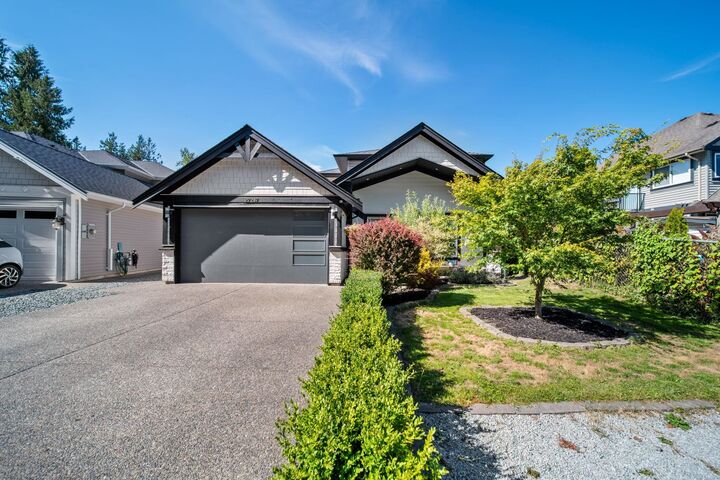 Property Photo: 27247 33B Avenue BC V4W 4A6