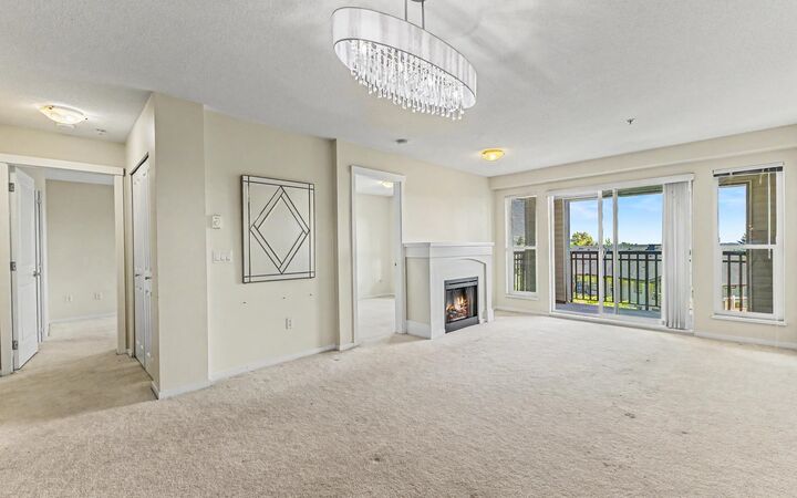 Property Photo: 3082 Dayanee Springs Boulevard 201 BC V3E 0A3