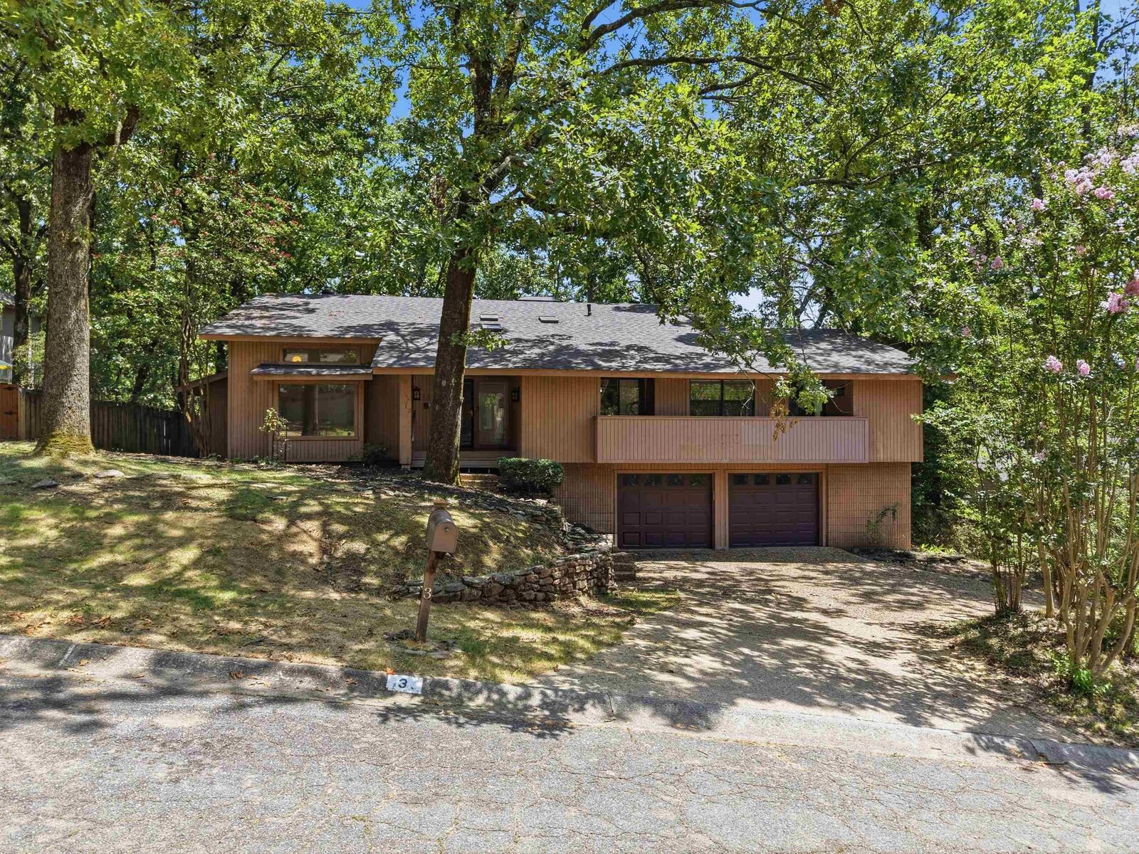 Property Photo:  3 Catina Ct  AR 72211 
