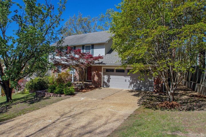 Property Photo:  4 Combonne Court  AR 72211 