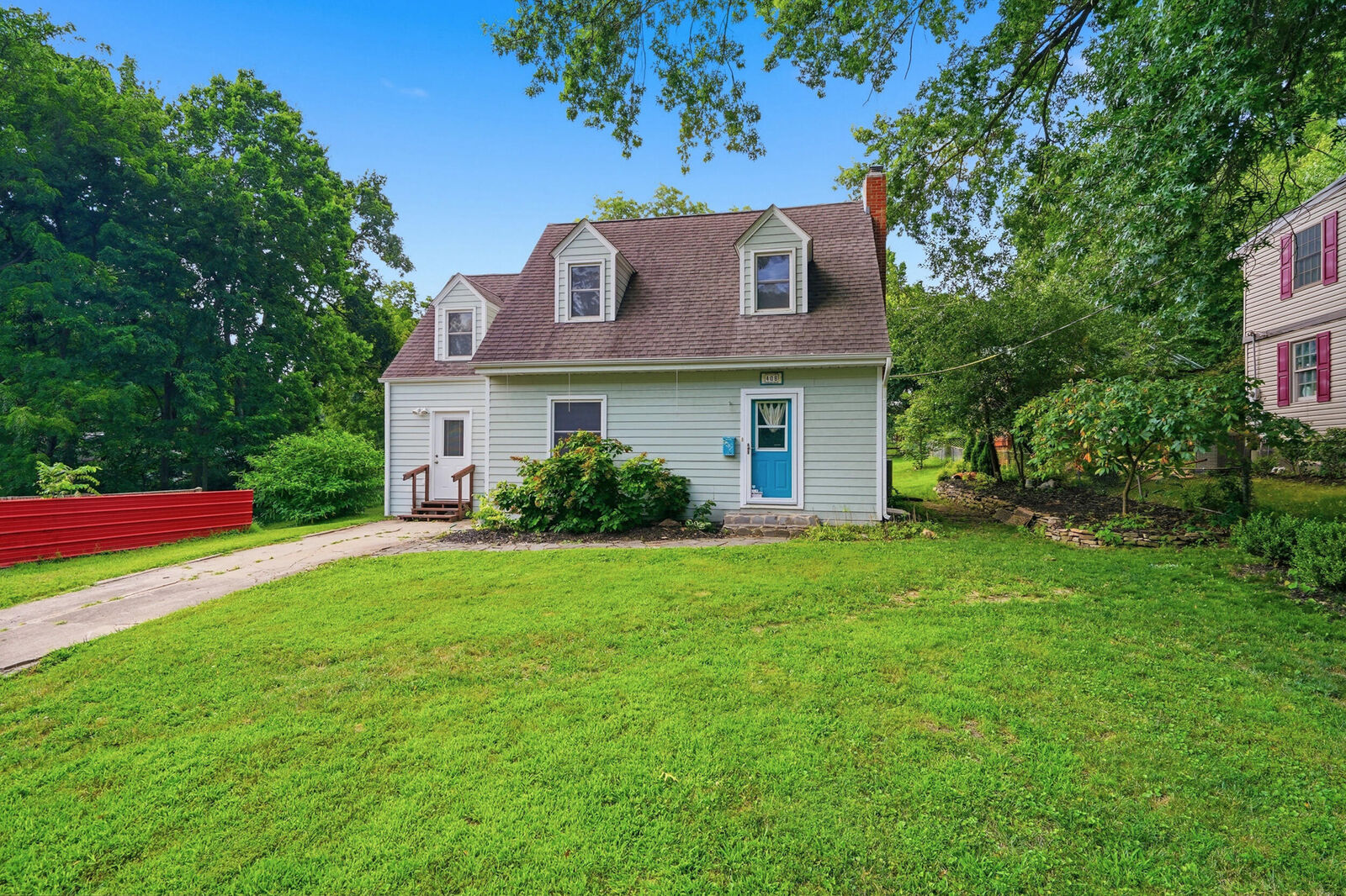Property Photo:  406 W Walnut St  MO 65203 