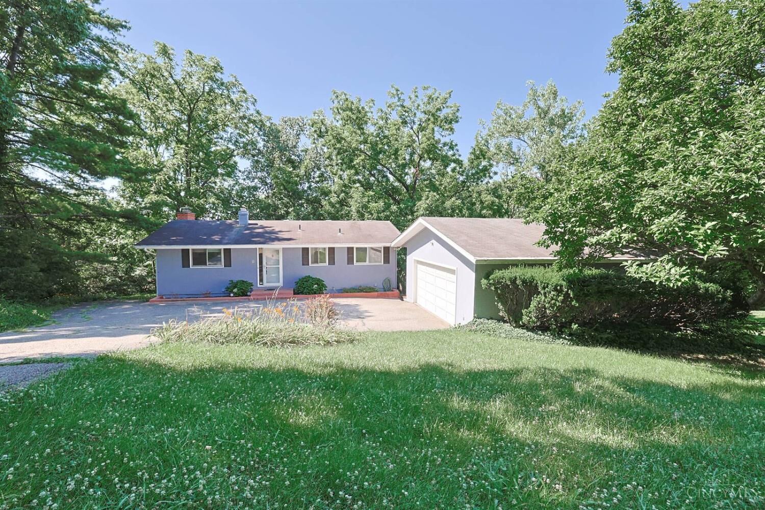 Property Photo: 7280 Georgetown Court OH 45224