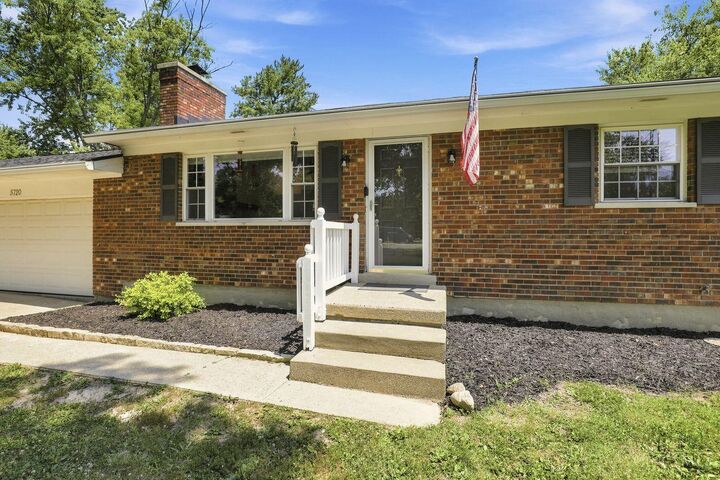 Property Photo: 5720 Hilltop Way OH 45150