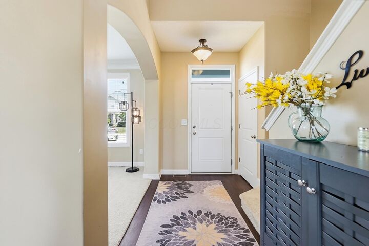 Property Photo: 856 Arabian Circle OH 43040