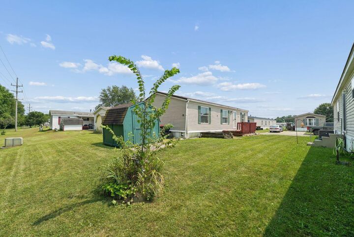 Property Photo:  1100 Thornwood Drive  OH 43056 