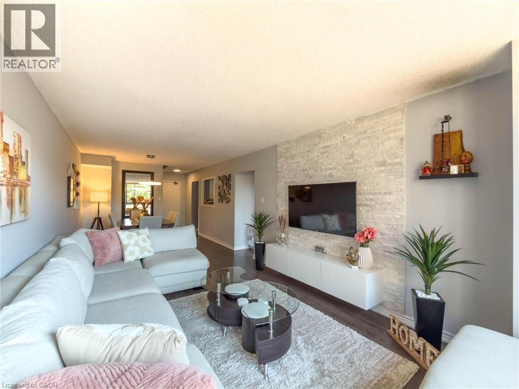 Property Photo:  2 Valhalla Inn Road 227  ON M9B 6C3 