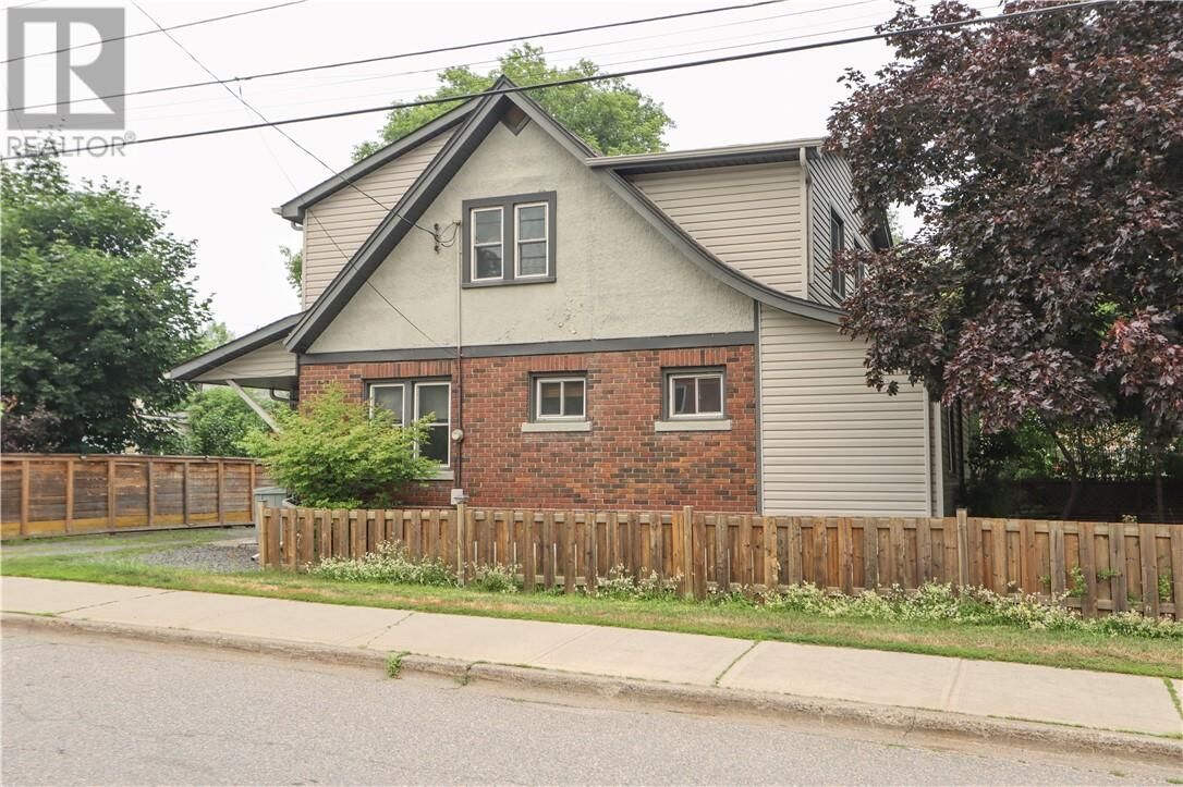Property Photo: 305 Whittaker Street ON P3C 3X7
