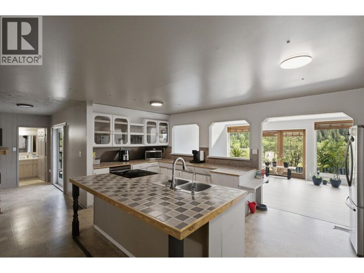 Property Photo: 1925 Commodore Crescent BC V2G 5C9