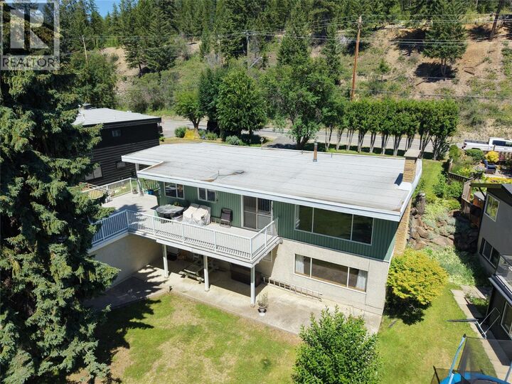 Property Photo: 600 Knighton Road BC V1A 1E1