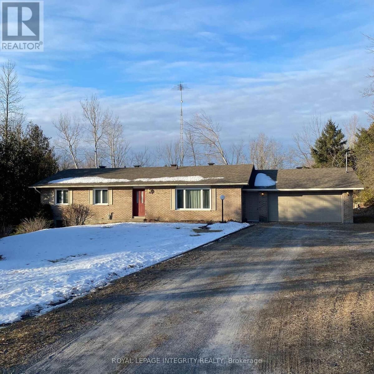 Property Photo:  137 Ramsay 5A Corners  ON K7C 3P1 
