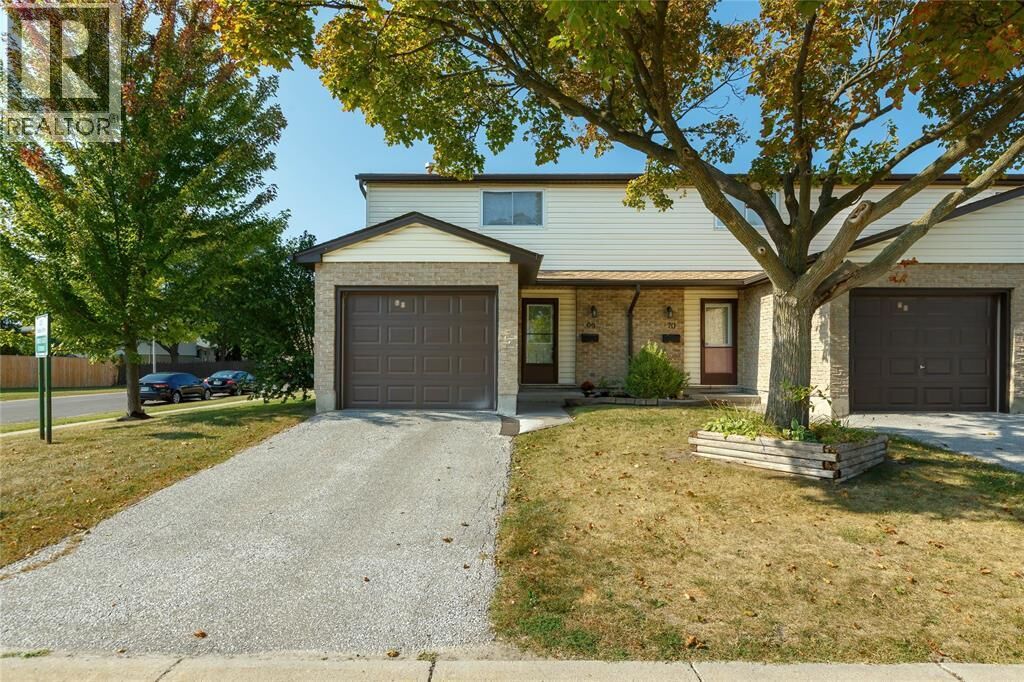 Property Photo: 215 Trudeau Drive 69 ON N7S 4T5