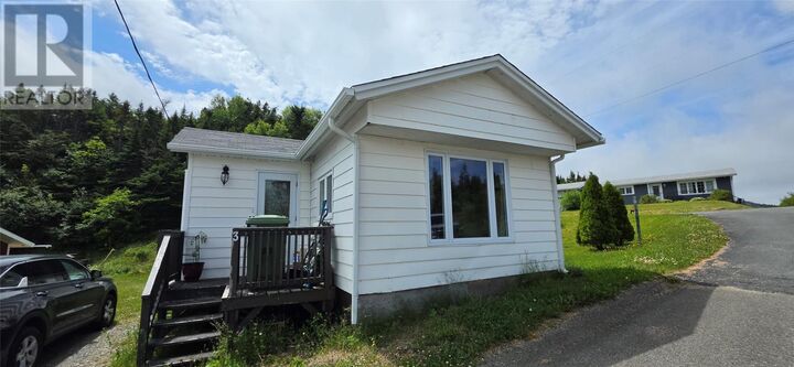 Property Photo:  3 Bayview Drive  NL A0E 1E0 