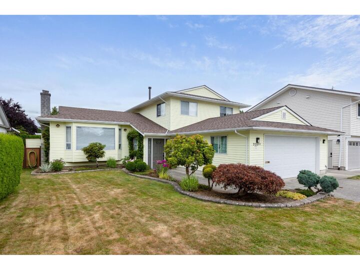 Property Photo:  20895 51B Avenue  BC V3A 7K6 