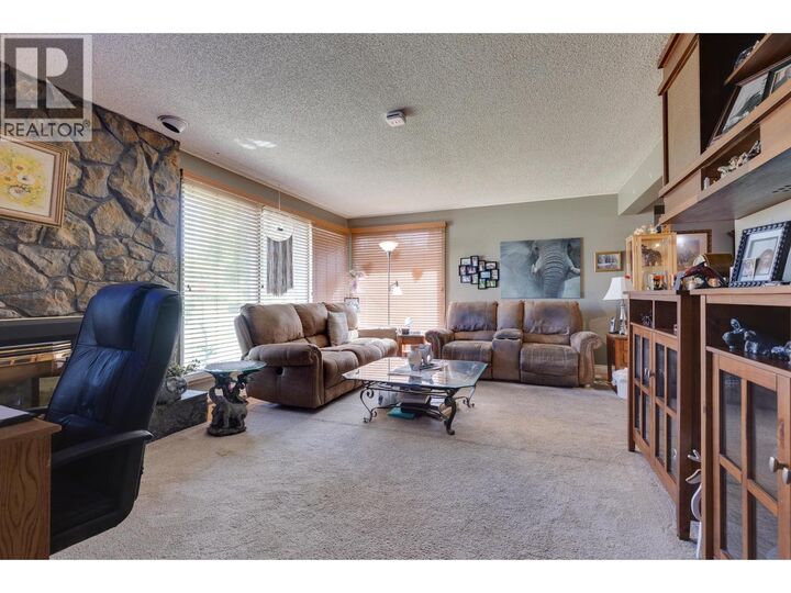 Property Photo:  1603 Pine Street  BC V2L 2C6 