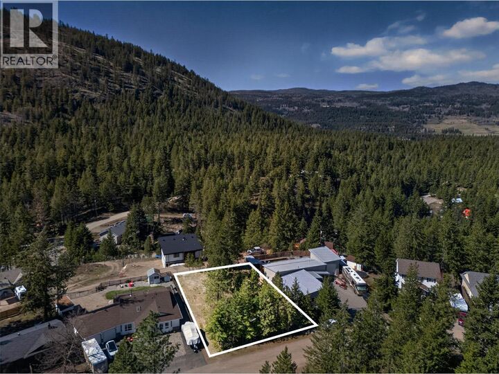 Property Photo:  277 Crown Crescent  BC V1H 2C3 