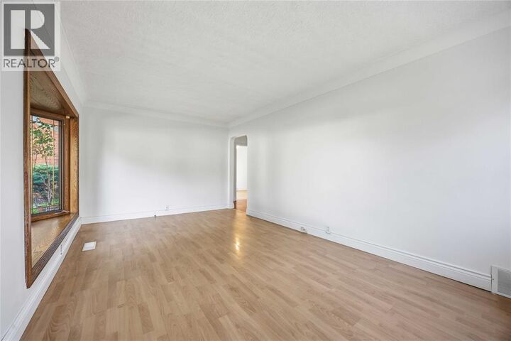 Property Photo: 107 Louisa Street ON N7V 1W3