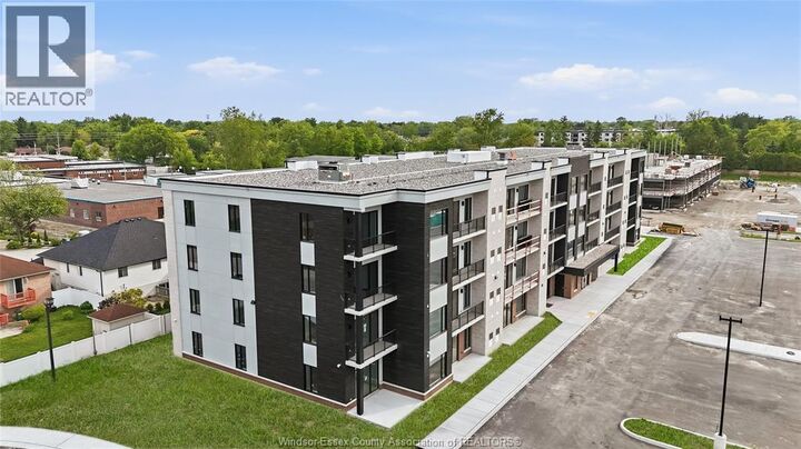 Property Photo: 595 Lily Mac 402 ON N6E 3N7