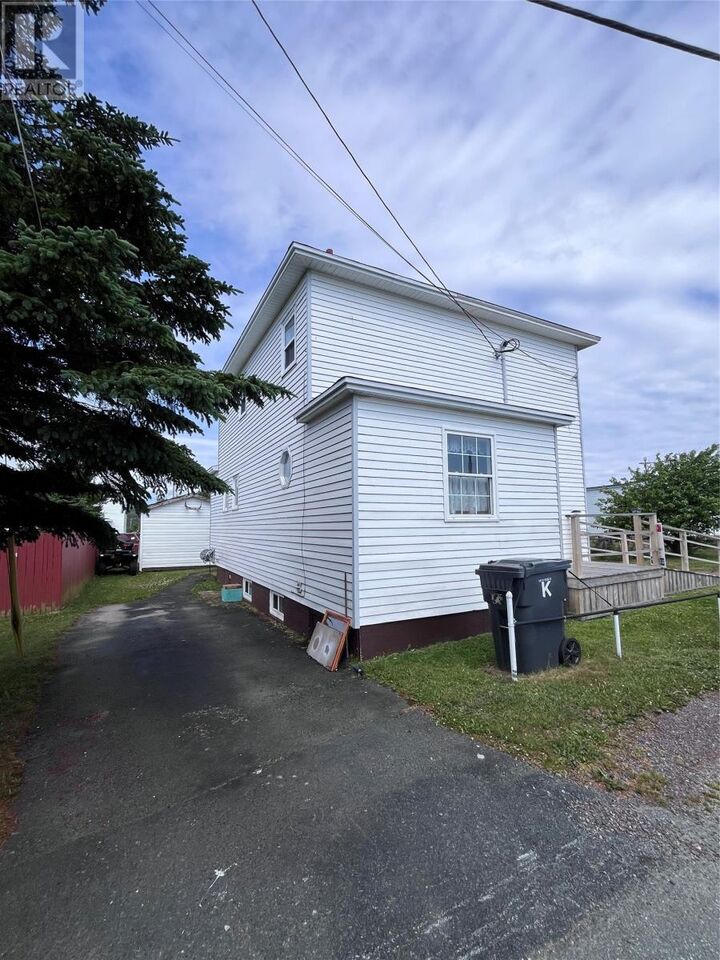 Property Photo:  8 Brookfield Road  NL A0E 1P0 