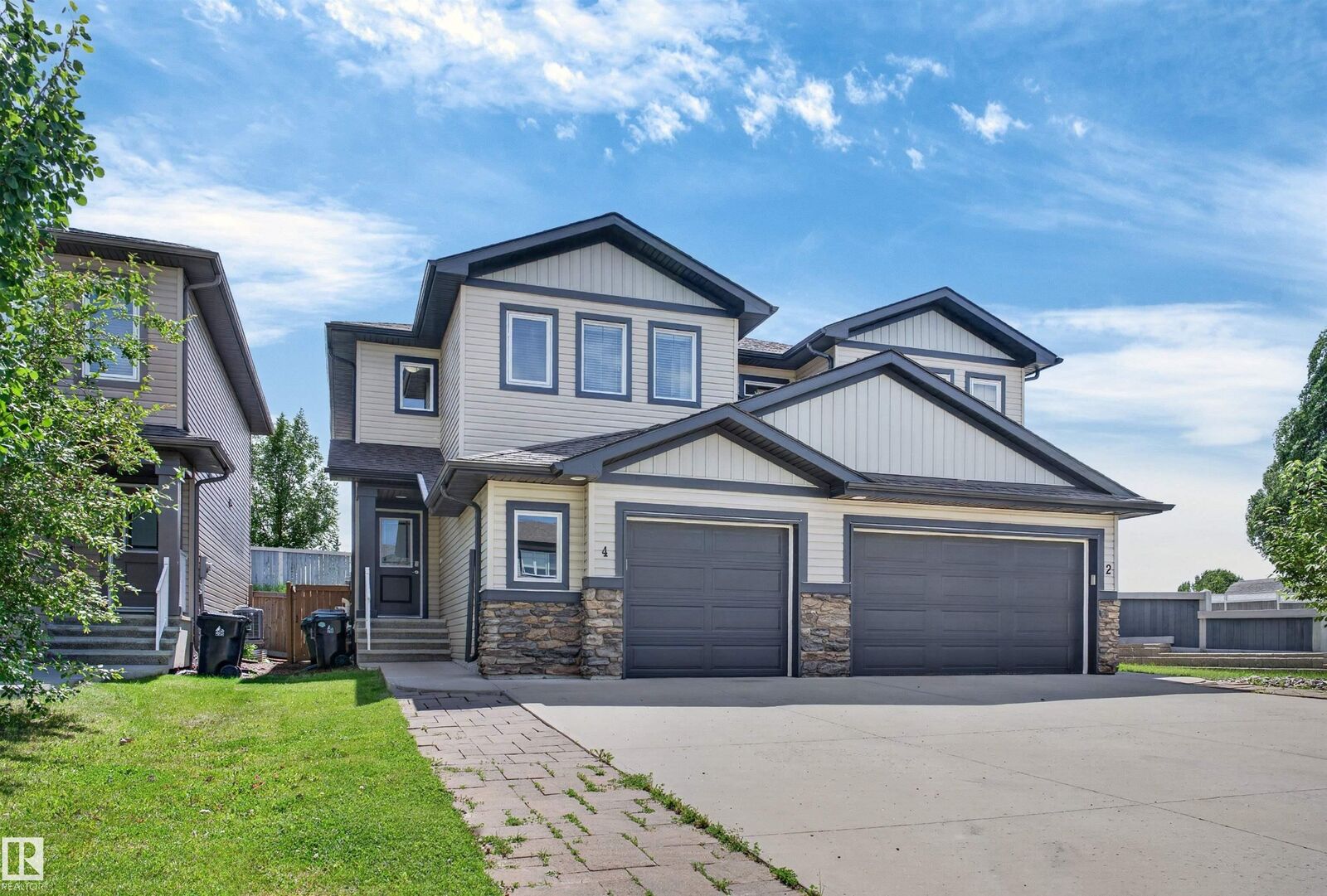 Property Photo:  4 Hammett Gate  AB T7X 0V2 