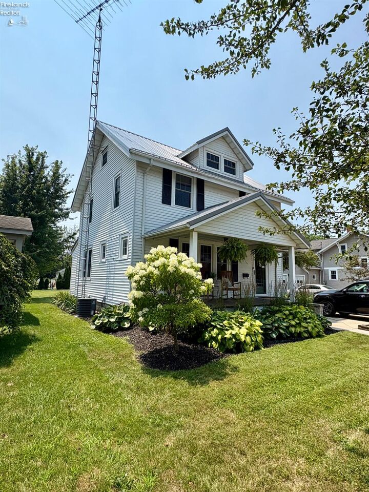Property Photo:  98 Gross Street  OH 44883 
