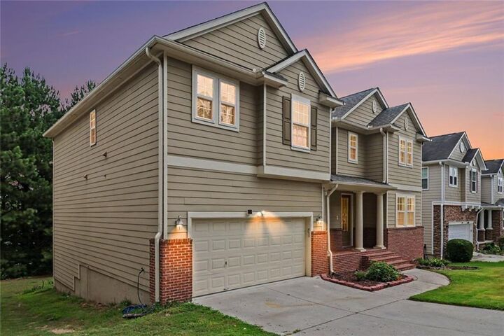 Property Photo: 6195 Park Leaf Walk GA 30518