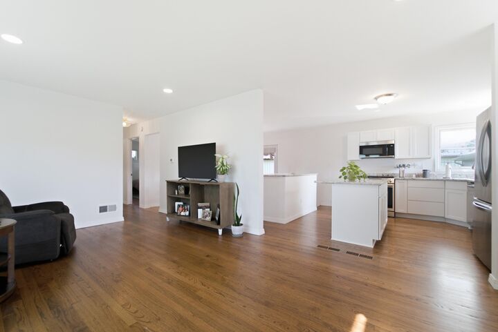 Property Photo: 122 Marr Court IN 46307