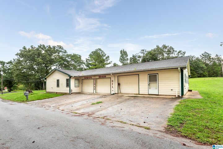 Property Photo:  31 Needham Drive  AL 36272 