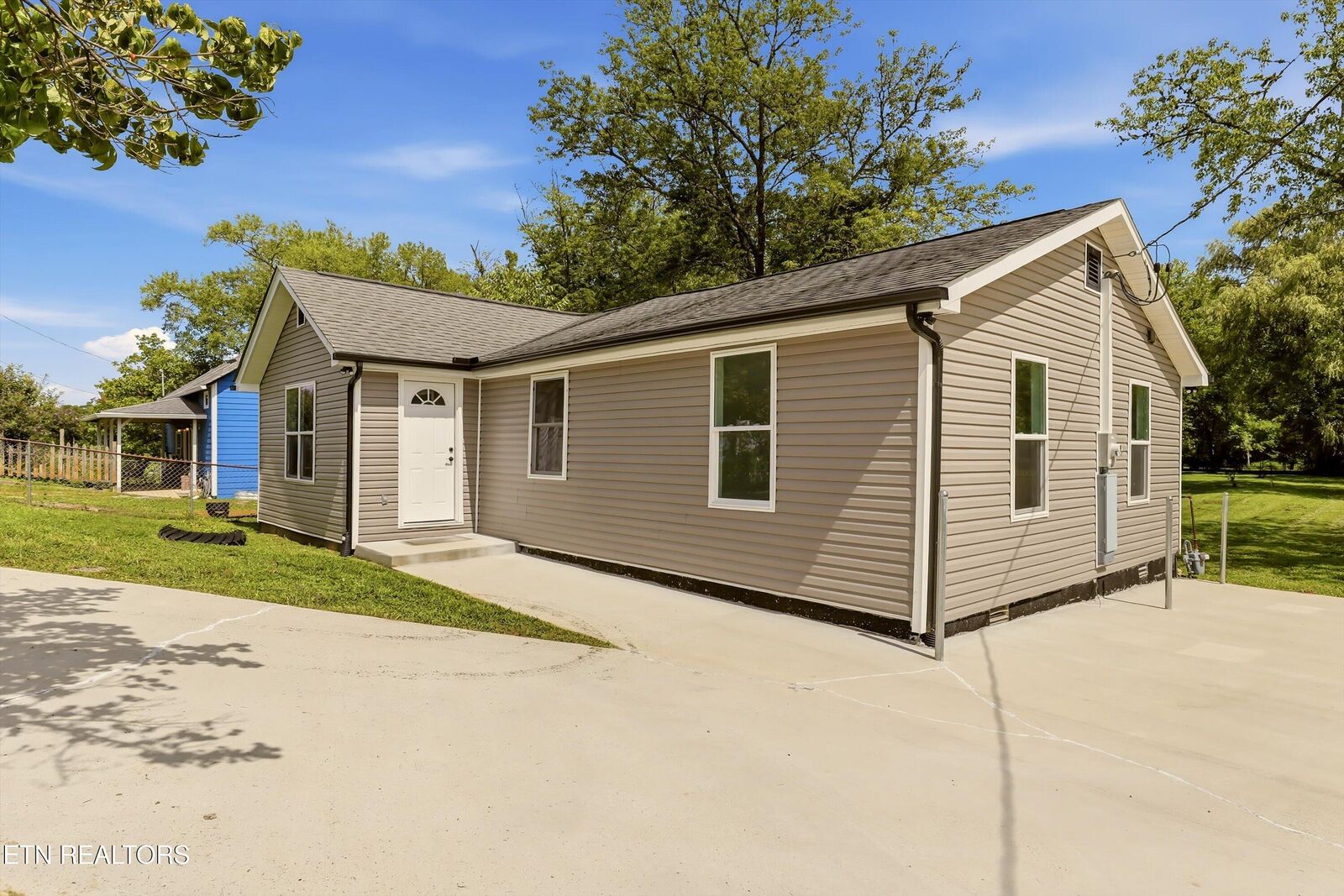 Property Photo: 477 Marlow Circle TN 37716