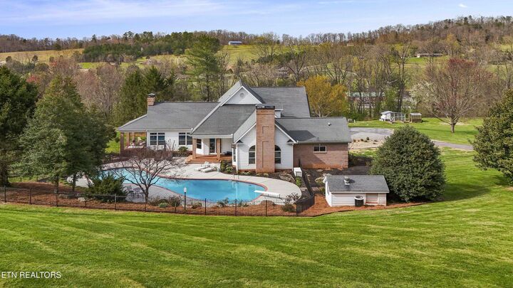Property Photo:  2740 McCammon Rd  TN 37853 