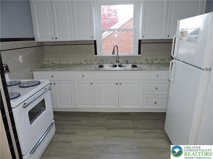 Property Photo: 1717 W Tremont Street PA 18104