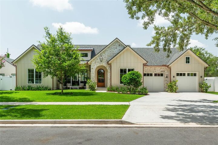 Property Photo: 1204 Nottingham Street FL 32803