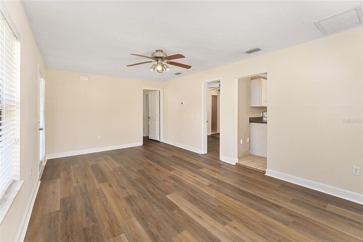 Property Photo:  18673 NW 252nd Street  FL 32643 