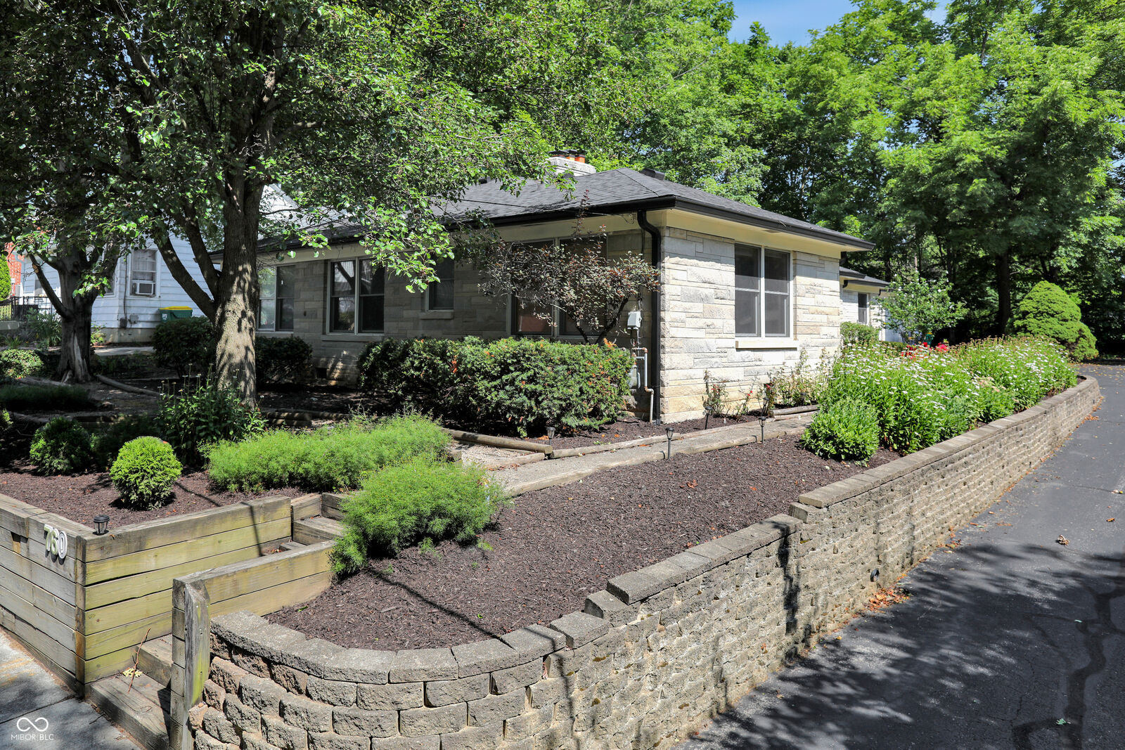 Property Photo:  760 W Pine Street  IN 46077 