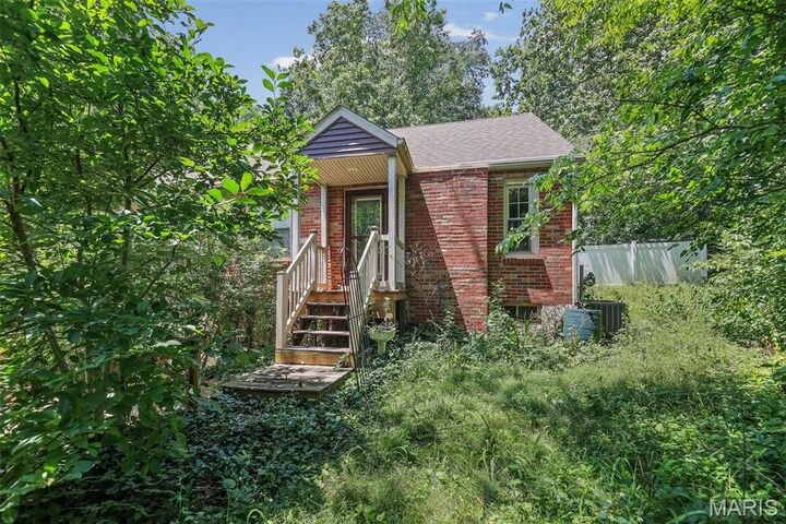 Property Photo: 1615 State Route 156 IL 62298