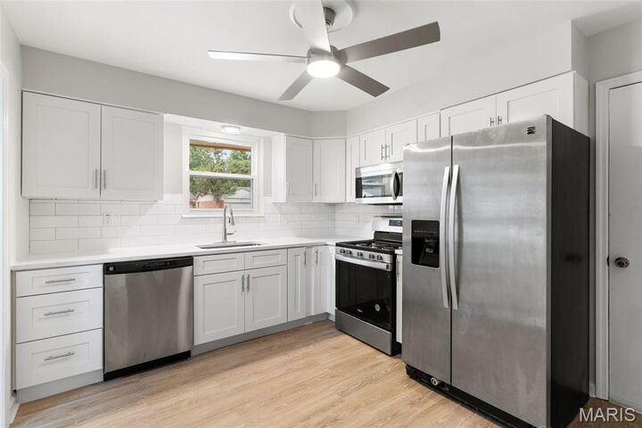 Property Photo: 8033 Amherst Avenue MO 63130