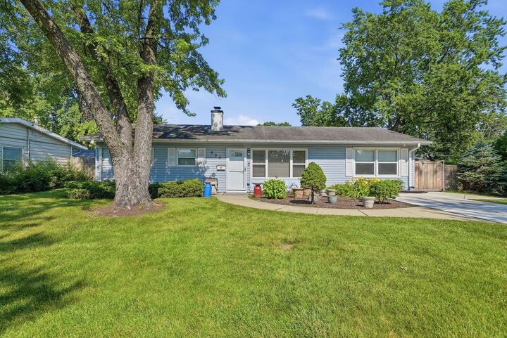Property Photo:  403 Hazelwood Lane  IL 60025 