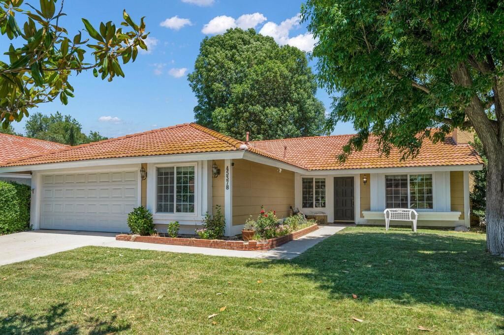 Property Photo: 45378 Clubhouse Drive CA 92592