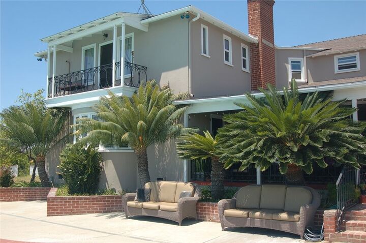 Property Photo:  13978 Summit Drive  CA 90602 