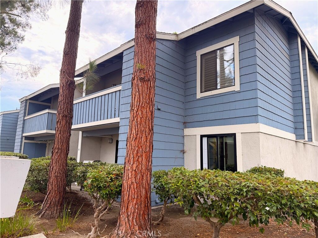 Property Photo:  25611 Quail Run 62  CA 92629 